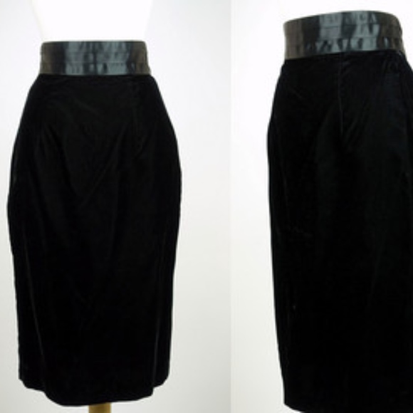 Scott McClintock Dresses & Skirts - Vintage velvet Scott Mclintock skirt